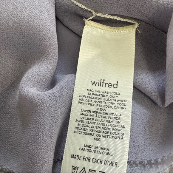 Aritzia Wilfred Castello Blouse
Lavender Abstract Print Tie Neck
Top Medium - Picture 8 of 11